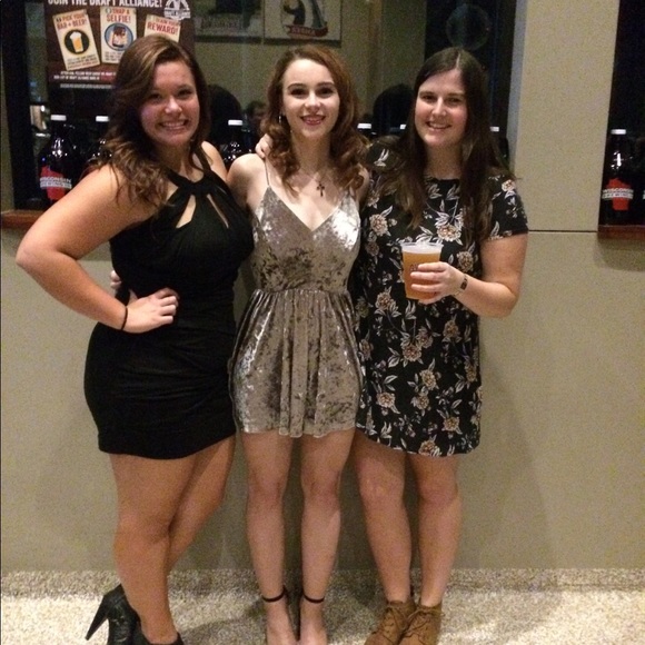 Meet your Posher, Sydney - Picture 1 of 3